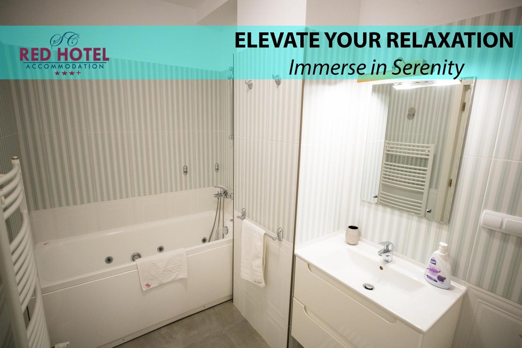 קלוז'-נאפוקה Red Hotel Riviera Suite&Lake מראה חיצוני תמונה