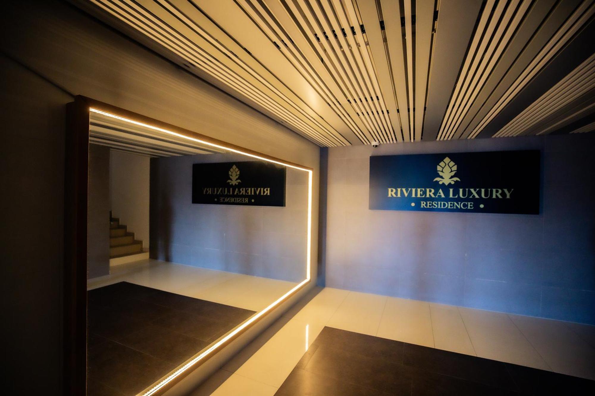 קלוז'-נאפוקה Red Hotel Riviera Suite&Lake מראה חיצוני תמונה